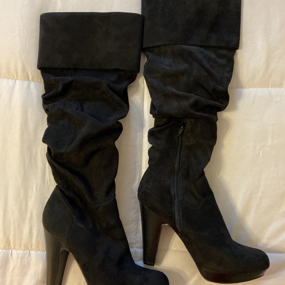 Diba Black Knee High Suede Boots Size 9 - Picture 3 of 4